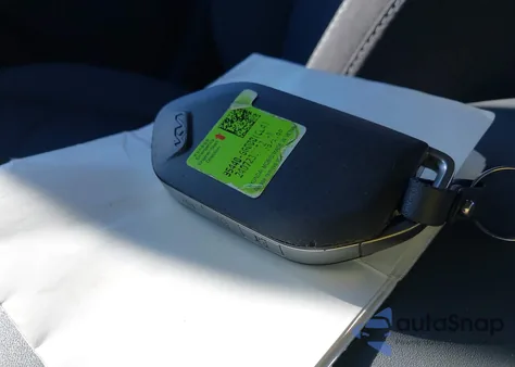 2025 Kia K4 Lxs z USA, uszkodzony, nr VIN 3KPFT4DE9SE029652